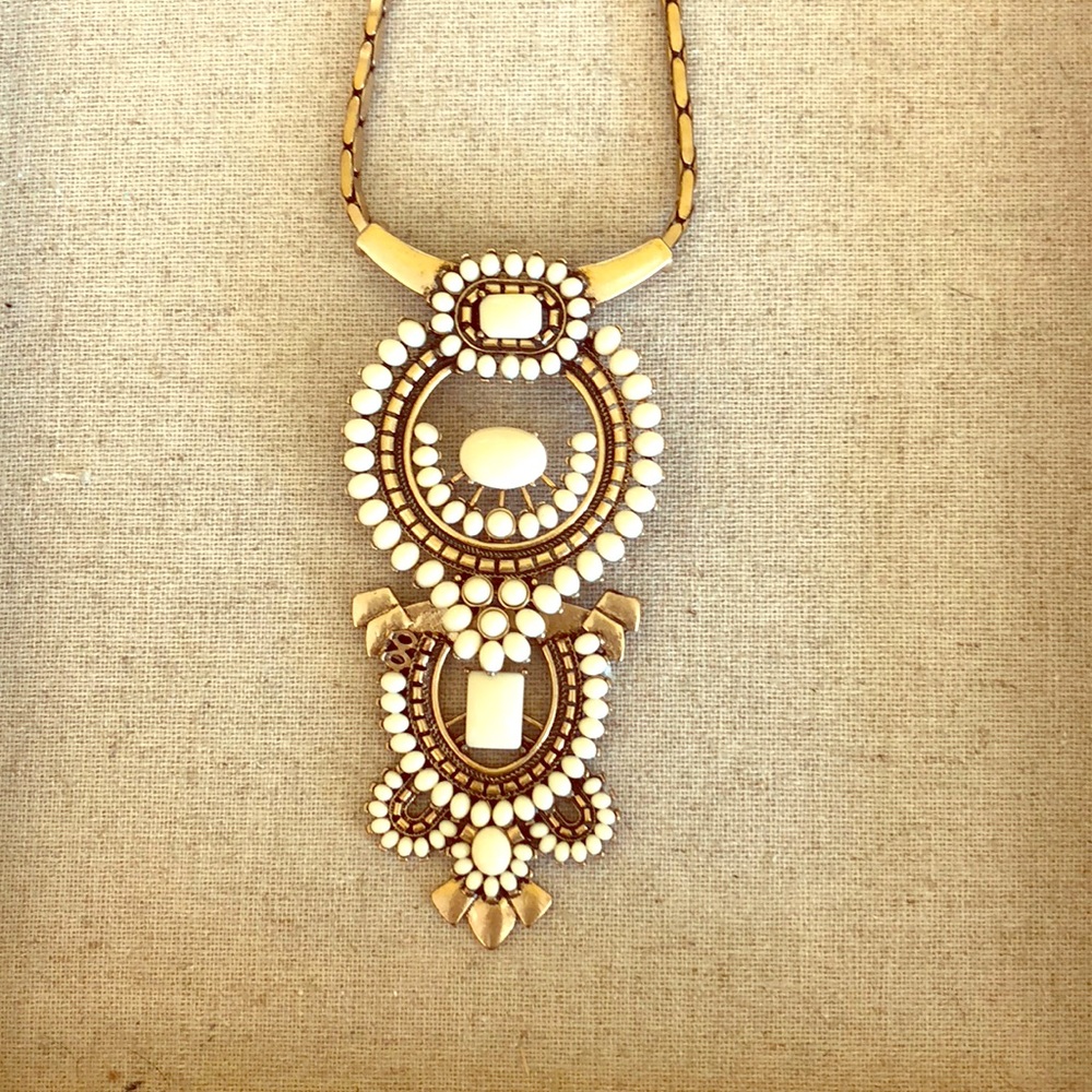 White Pendant Necklace